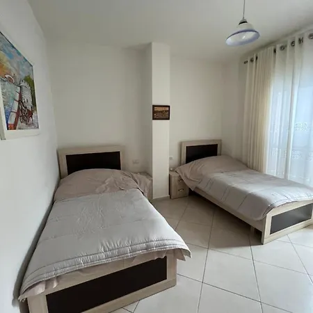 Apartment Modern On A Budget - Centre